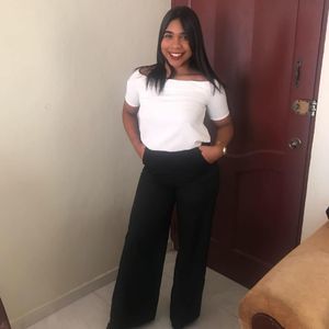 Meet your Posher, Laura